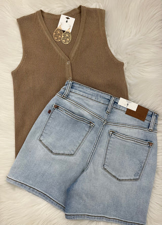 Judy Blue 2 Button Mid Length Dad Shorts